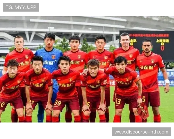 水晶宫俱乐部宣布新赛季阵容调整引发球迷热议 全面升级迎接挑战