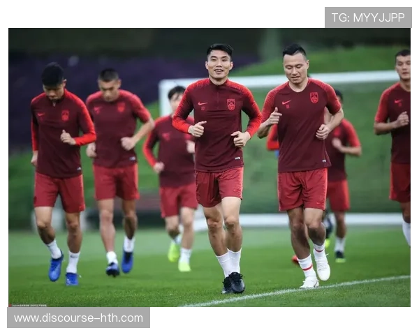 国足新阵容亮相亚洲杯热身赛表现引发球迷热议